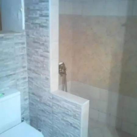 Ground Floor Stonehouse With Yard. Holiday home