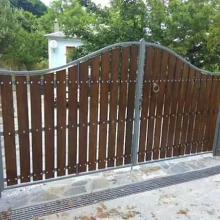 Ground Floor Stonehouse With Yard. * Tsagarada